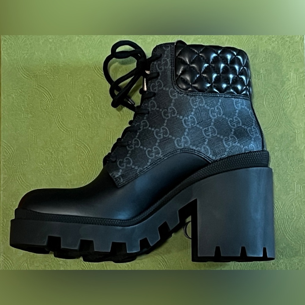 GUCCI Calfskin GG Supreme Combat Boots - Women’s 38/7.5 - Black - Picture 9 of 9